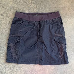 Prana casual gray skirt, cargo-style.